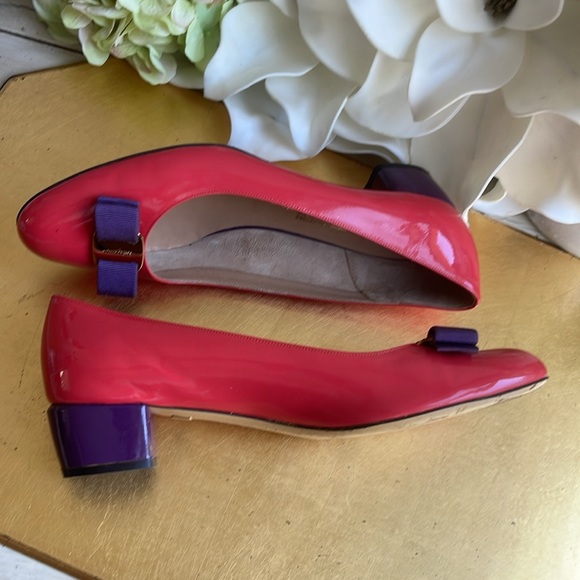 Salvatore Ferragamo Vera Pump in Two-Tone Patent Leather - Picture 1 of 16